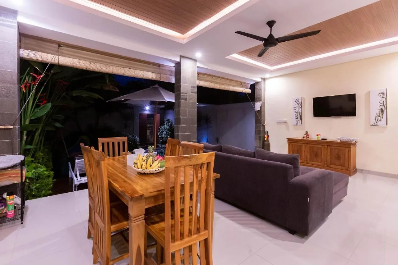 Villa Hitam Putih Legian Bali Seminyak