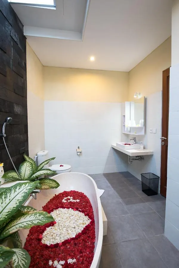 Villa Hitam Putih Legian Bali Seminyak