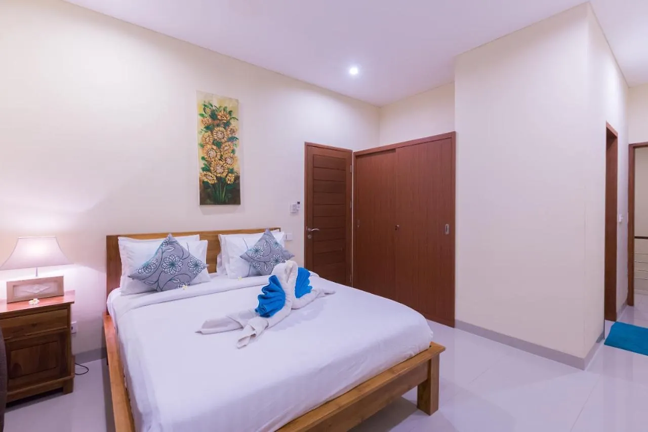 Villa Hitam Putih Legian Bali Seminyak   Seminyak (Bali)