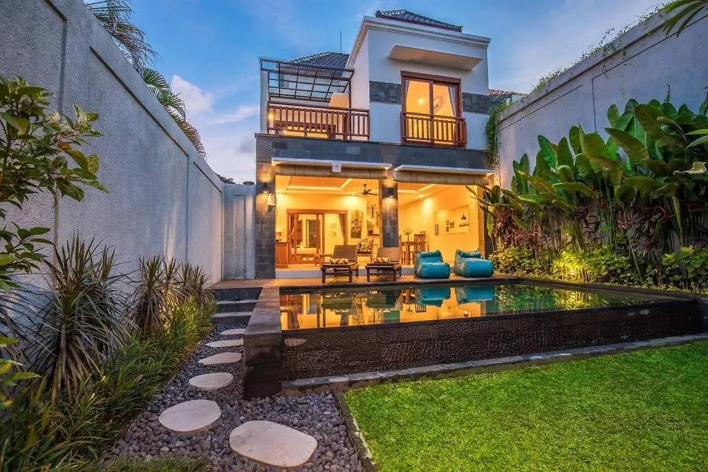 Villa Hitam Putih Legian Bali Seminyak