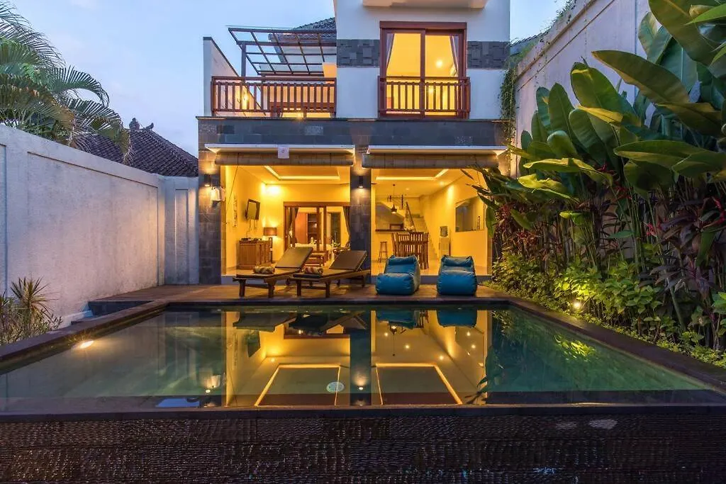 Villa Hitam Putih Legian Bali Seminyak